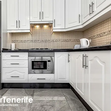 Las Americas De Lux 102m2 شقة *