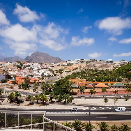 Las Americas De Lux 102m2 شقة *