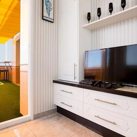 Διαμέρισμα Las Americas De Lux 102m2 Playa Feñabe